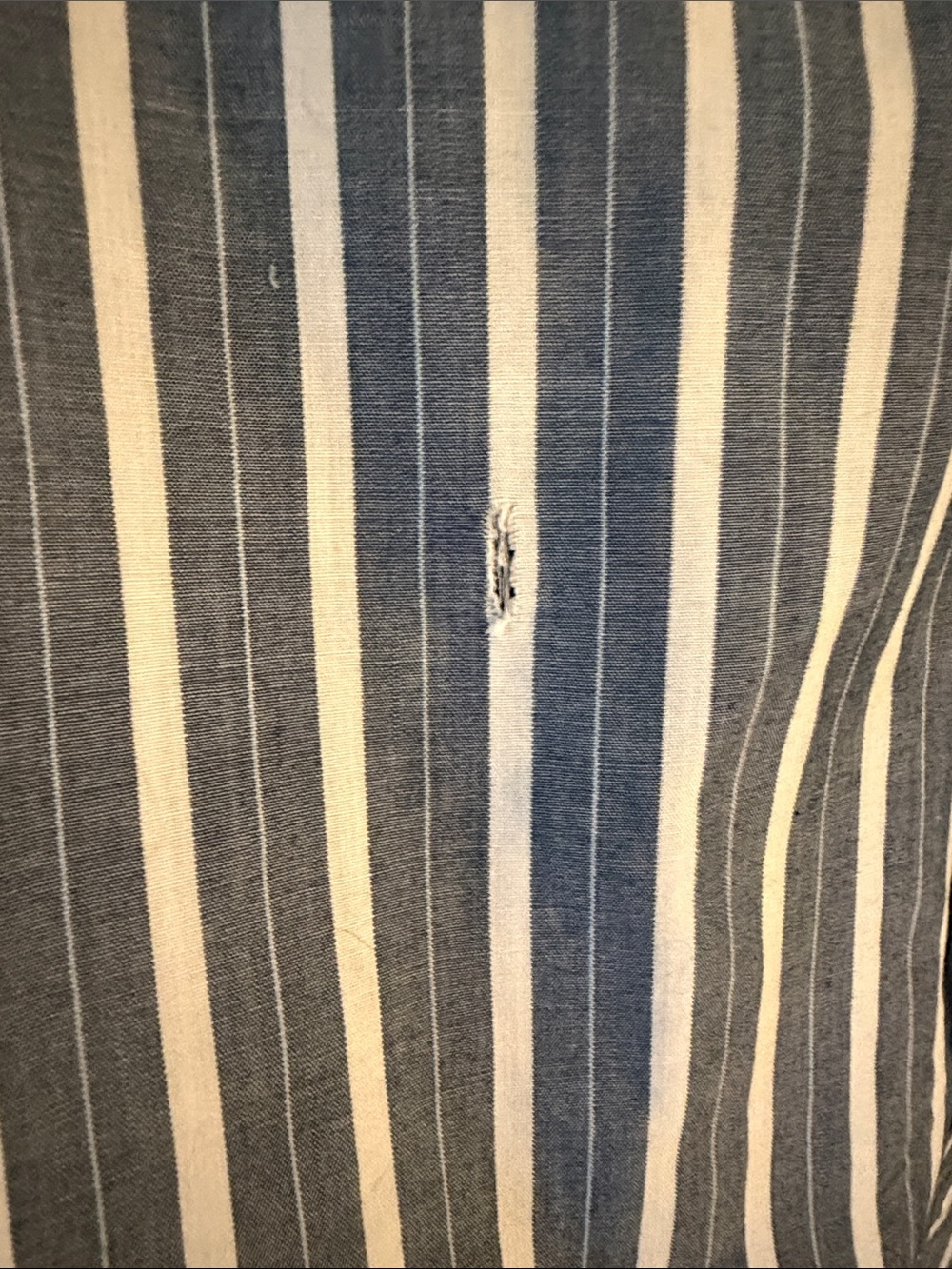 Van Heusen Blue and White Stripe Short-Sleeve ButtonDown Shirt XXL 181/2 blemish - Picture 4 of 6
